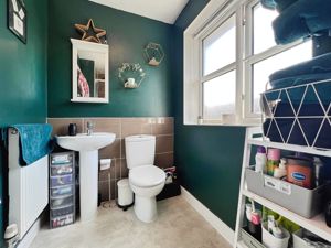 En suite- click for photo gallery